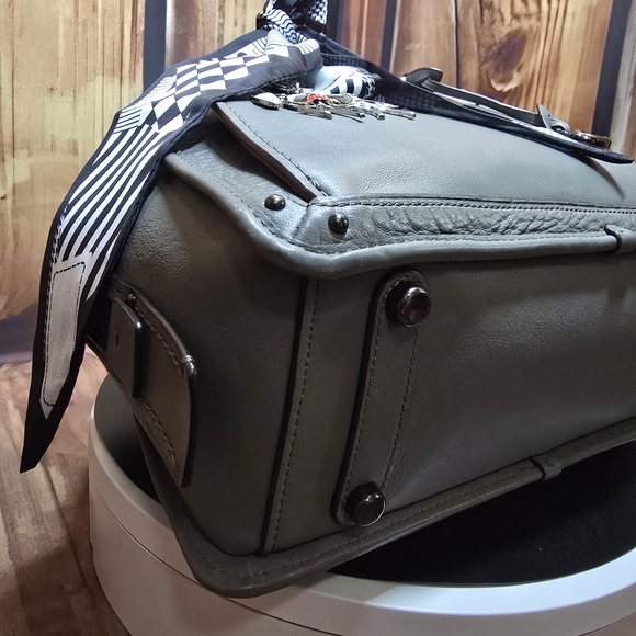 Coach Gray Dreamer Satchel-Top Line-EUC-FULL INCLUSION - Picture 9 of 16